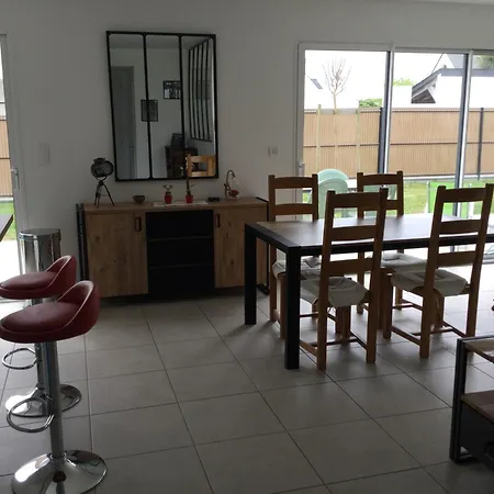 Holiday home Maison Neuve A St Armel Morbihan Et Son Jacuzzi 6 Places Saint-Armel